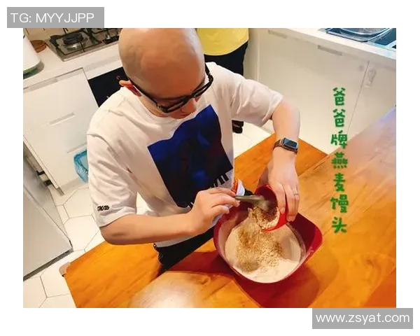 足球明星亲临现场为儿子加油助威展现父爱的温暖瞬间