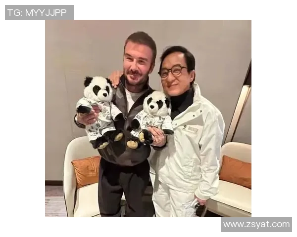 成龙与足球明星同框合影展现运动与娱乐的完美结合